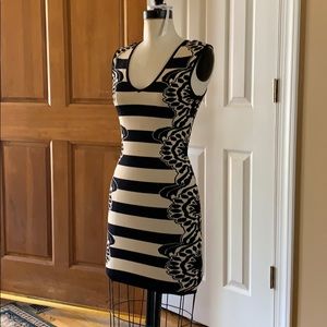 Smoking’ hot body-con mini 🔥